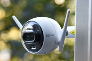 Vista frontal EZVIZ C3X